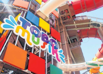 Tobomusik e gastronomia com música ao vivo na Vila Azul do Mar são novidades do Beach Park nesta alta estação 