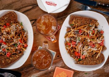 Hora do almoço pede por pratos do Lunch Menu do Outback