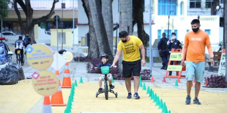 Ciclofaixa de Lazer terá distribuição de plaquinhas e lanternas LED para bikes na Cidade da Criança