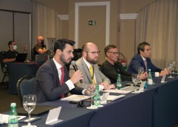 Nelson Wilians Advogados discute metas e desenvolvimento de projetos do grupo para 2022