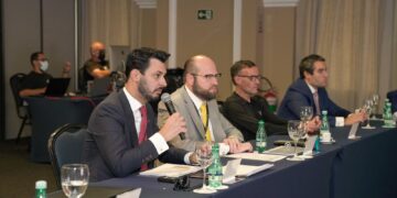 Nelson Wilians Advogados discute metas e desenvolvimento de projetos do grupo para 2022