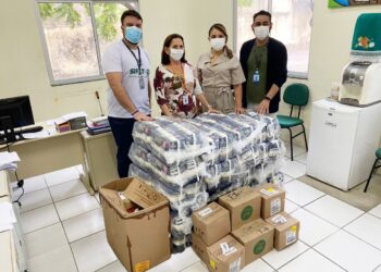 Campanha Carmehil Solidário entrega doações de produtos de higiene para o lar Olavo Bilac 