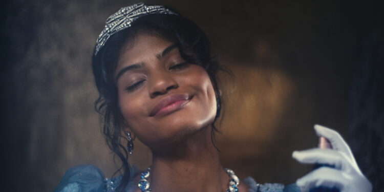 Em parceria com Bridgerton, Netflix e Shondaland, o Boticário lança Floratta My Blue e reinventa o romance