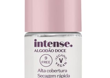 Unhas coloridas: veja como usar e abusar dessa tendência no verão 2022