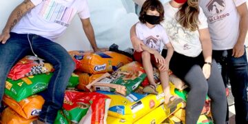 Shopping Del Paseo sedia feira de adoção de animais em parceria com o Abrigo São Lázaro