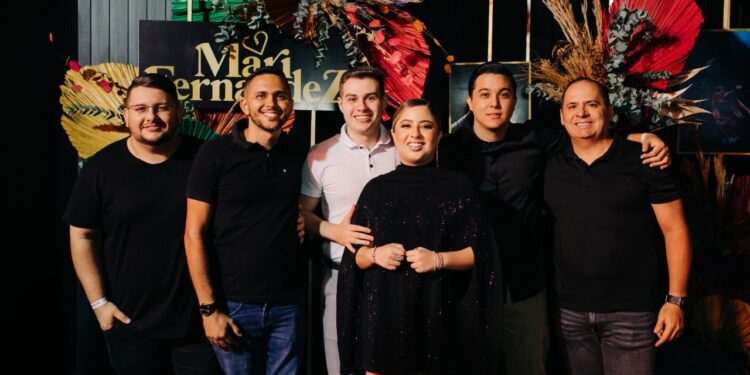 Mari Fernandez assina contrato com a Vybbe Music