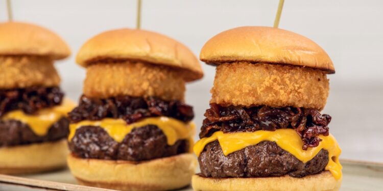 Hard Rock Cafe promove experiência americana para fãs de futebol americano