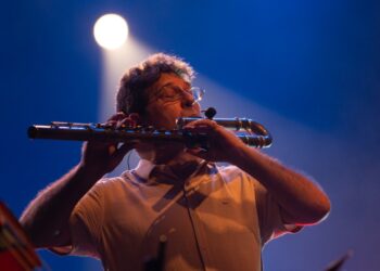 Jazz em Cena e Festival Jazz & Blues apresentam na sexta, 18/2, às 20h, no BNB Clube, shows do flautista Heriberto Porto e da cantora Bel Girão. Entrada franca