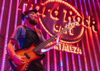 Carnaval do Rock: Restaurante promove comemoração segura