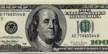 Compra de dólar em espécie por clientes cresce 377% em janeiro no Itaú