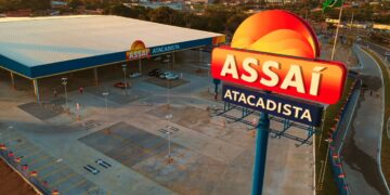 NO MÊS DAS MULHERES, ASSAÍ REFORÇA COMPROMISSO COM A EQUIDADE DE GÊNERO  