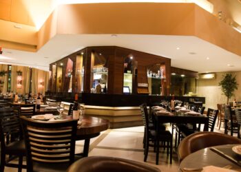 Restaurantes do Grupo Geppos anunciam programação musical para o feriado