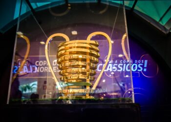 ASSAÍ TAPIOQUEIRAS RECEBE TAÇA DA COPA DO NORDESTE PARA VISITAÇÃO AO PÚBLICO NESTE SÁBADO (12)