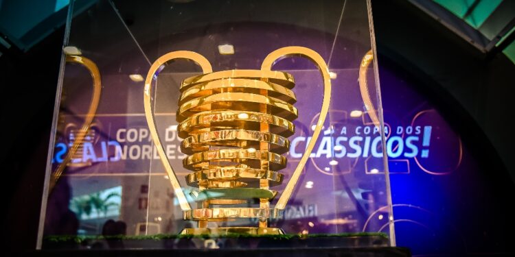 ASSAÍ TAPIOQUEIRAS RECEBE TAÇA DA COPA DO NORDESTE PARA VISITAÇÃO AO PÚBLICO NESTE SÁBADO (12)