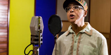 Compositor cearense Tiago Araripe faz show quinta-feira, 31/3, às 20h, no CCBNB Fortaleza, lançando o disco “Terramarear”. Entrada franca