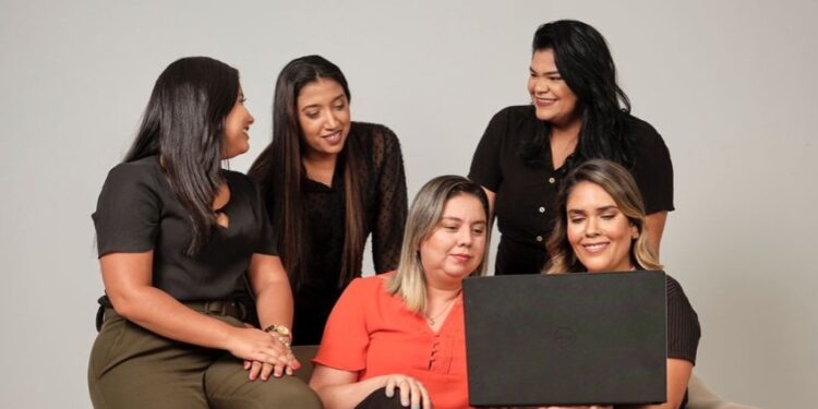 Protagonismo feminino: 70% dos cargos de liderança do Grupo Atitude são ocupados por mulheres