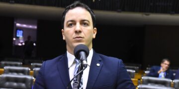 Célio cobra liberação da isenção do IPI para compra de 0km por pessoas com deficiência