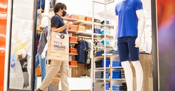 Shoppings RioMar em Fortaleza apostam em mimo especial nas compras online para o Dia do Consumidor