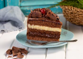 Coco e Ameixa são as frutas dos Bolos do Mês da Sodiê