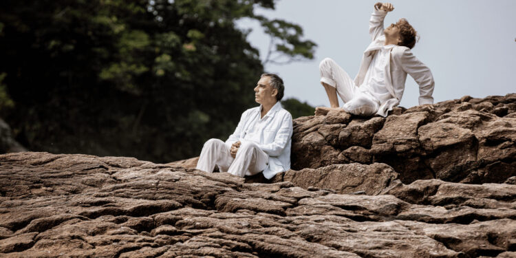 Arnaldo Antunes e Vitor Araújo se apresentam na próxima edição do Viva Música 