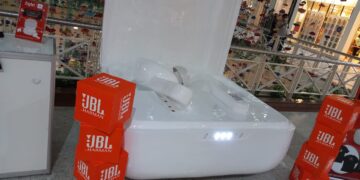 Fone gigante: ibyte lança campanha em parceria com JBL no Iguatemi Bosque
