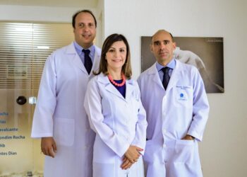 Clínica de reprodução assistida completa 24 anos