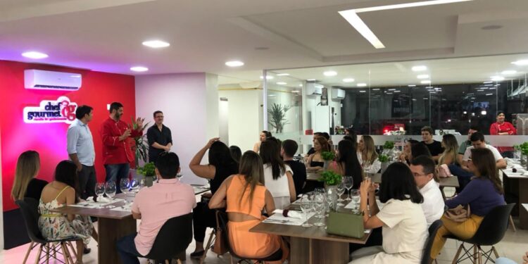 Escola Chef Gourmet recebeu evento de integração da CDL Jovem nesta quarta-feira (20)