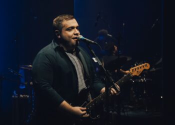 ITALO AZEVEDO LANÇA ÁLBUM “AO VIVO SOBRE O TEMPO”