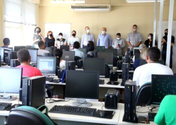 Governo do Ceará, em colaboração com a Amazon Web Services, forma egressos do sistema penitenciário em computação em nuvem