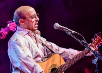 LANÇAMENTO DE  LIVRO SOBRE AUGUSTO PONTES E SHOW DE  LUISINHO MAGALHÃES MOVIMENTAM O  FINAL DE SEMANA DO CANTINHO DO FRANGO