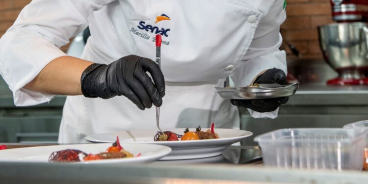 ESPAÇO MAYÚ EXPERIENCE PROMOVE OFICINAS    GRATUITAS NO DFB FESTIVAL 