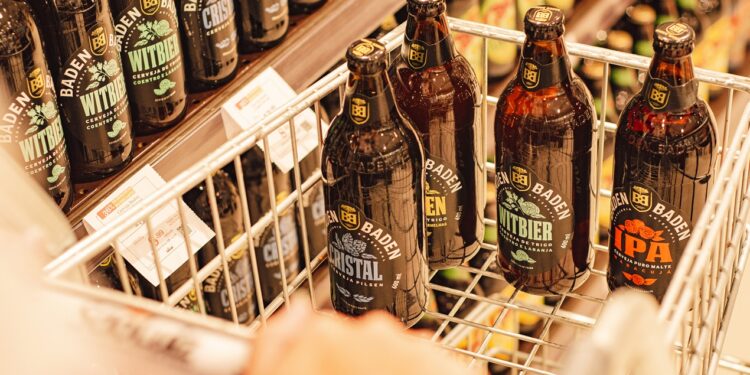 Semana da Cerveja tem rótulos locais e nacionais com descontos de 50% no Mercadinhos São Luiz