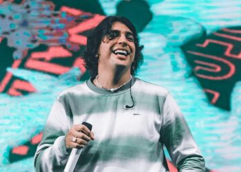 Destaque nacional com hits que dominam as playlists de forró, Nattan realiza primeiro show no Rio de Janeiro