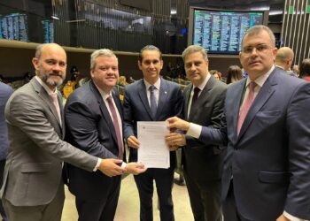 Sócios da RWPV Advogados integram comitiva em audiência entre OAB-CE e deputado federal Domingos Neto para barrar reajuste da energia