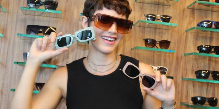 Ferrovia Eyewear lança coleção fashionista no maior evento de moda do Nordeste, com curadoria de Paula Baiocco