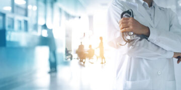 Sindicato dos Médicos realiza edição do projeto Doutores da Solidariedade com atendimentos gratuitos no bairro Jacarecanga