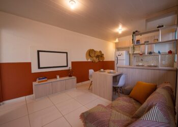 Olé Casas e Viana & Moura lançam casa modelo do novo residencial Vila Passarinhos 