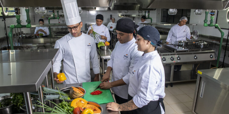 Senac Ceará oferta cursos para trabalhadores do comércio