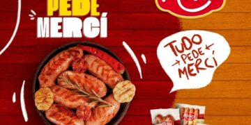 Bom humor pede Merci