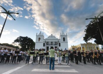 Festival Mi chega ao Sertão Central e ao Cariri e realiza seis dias de programação com grupos tradicionais e músicos das regiões