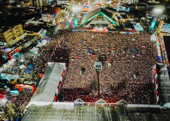 Zé Vaqueiro encerra turnê junina com recorde de público no São João de Campina Grande 2022