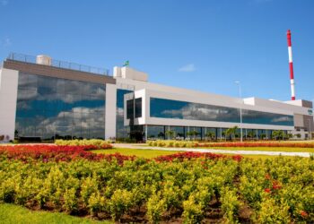 Vivix Vidros Planos investe R$ 1,3 bilhão em expansão com construção de nova planta em Pernambuco