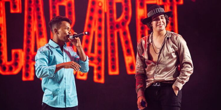 Nattan e Nivaldo Marques lançam clipe de “Tem Cabaré Essa Noite”