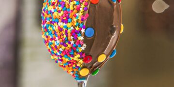 Grupo Trevo oferta famosa Taça da Felicidade com desconto especial