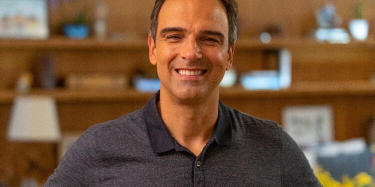 Tadeu Schmidt é o embaixador do McDia Feliz 2022 