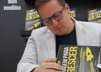 Autor de Best Seller, executivo Marcos Freitas  participa da Bienal Internacional do Livro de SP