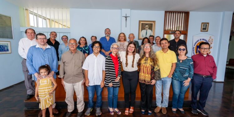 Nova diretoria da ACI toma posse em ato festivo