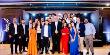 Energo celebra 15 anos de mercado com encontro e homenagens