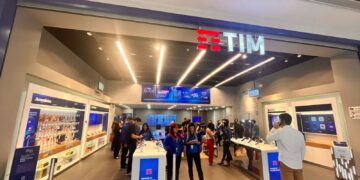 TIM inaugura em Fortaleza primeira loja do futuro do Nordeste  