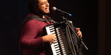 SHOW DE ANIVERSÁRIO DE EDINHO VILAS BOAS, ROBERTO CARLOS EM RITMO DE BAILE E FREITAS FILHO NO FINAL DE SEMANA DO  CANTINHO DO FRANGO